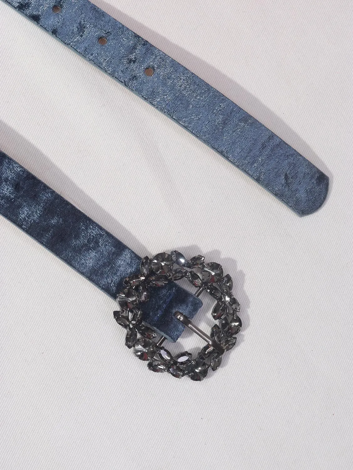 Blue Rhinestone Velvet Buckle Belt - Elegant Accessory for Any Outfit