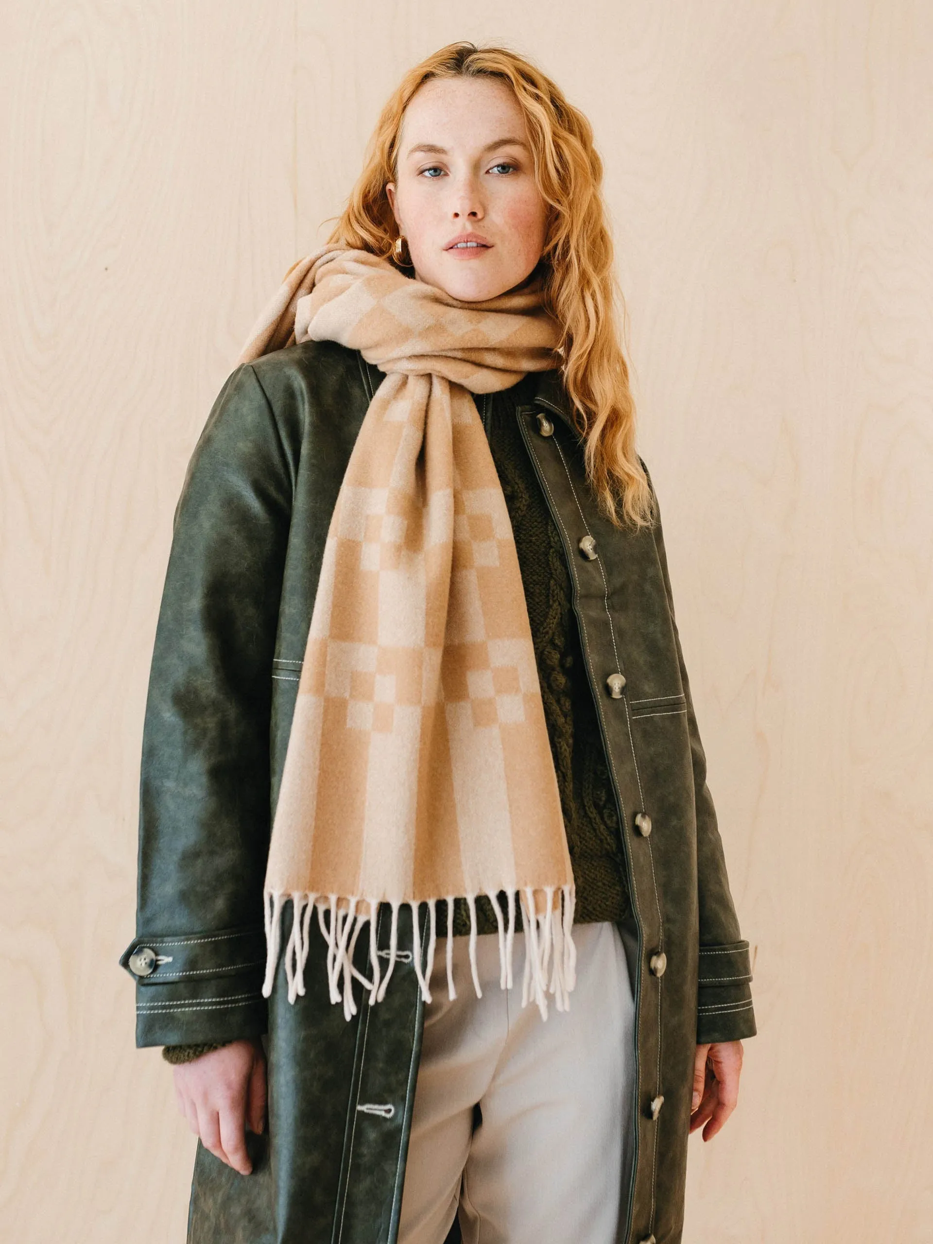 Cashmere and merino oversized scarf in camel geometric block