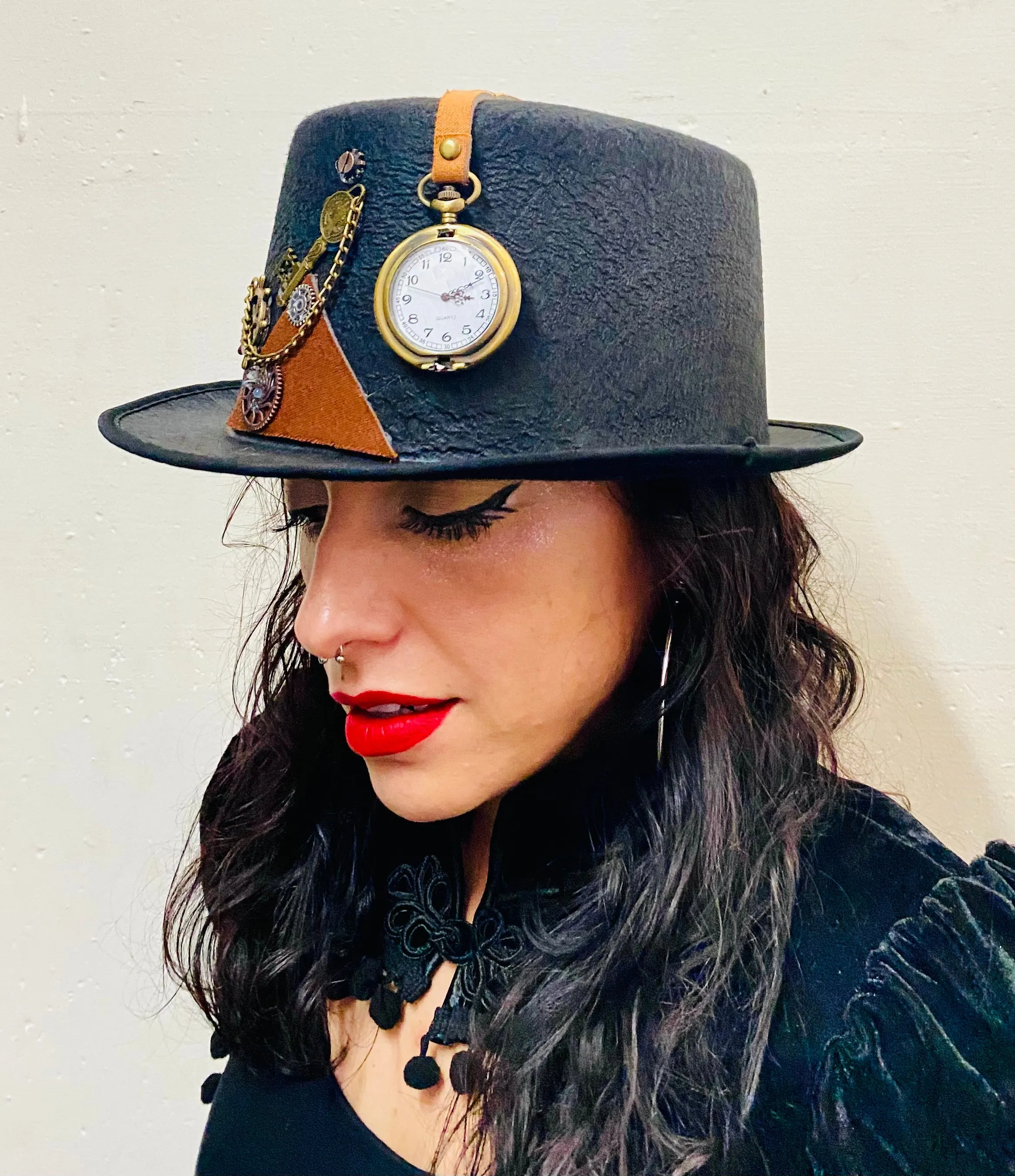 Clock and Chain Steampunk Top Hat (KK)