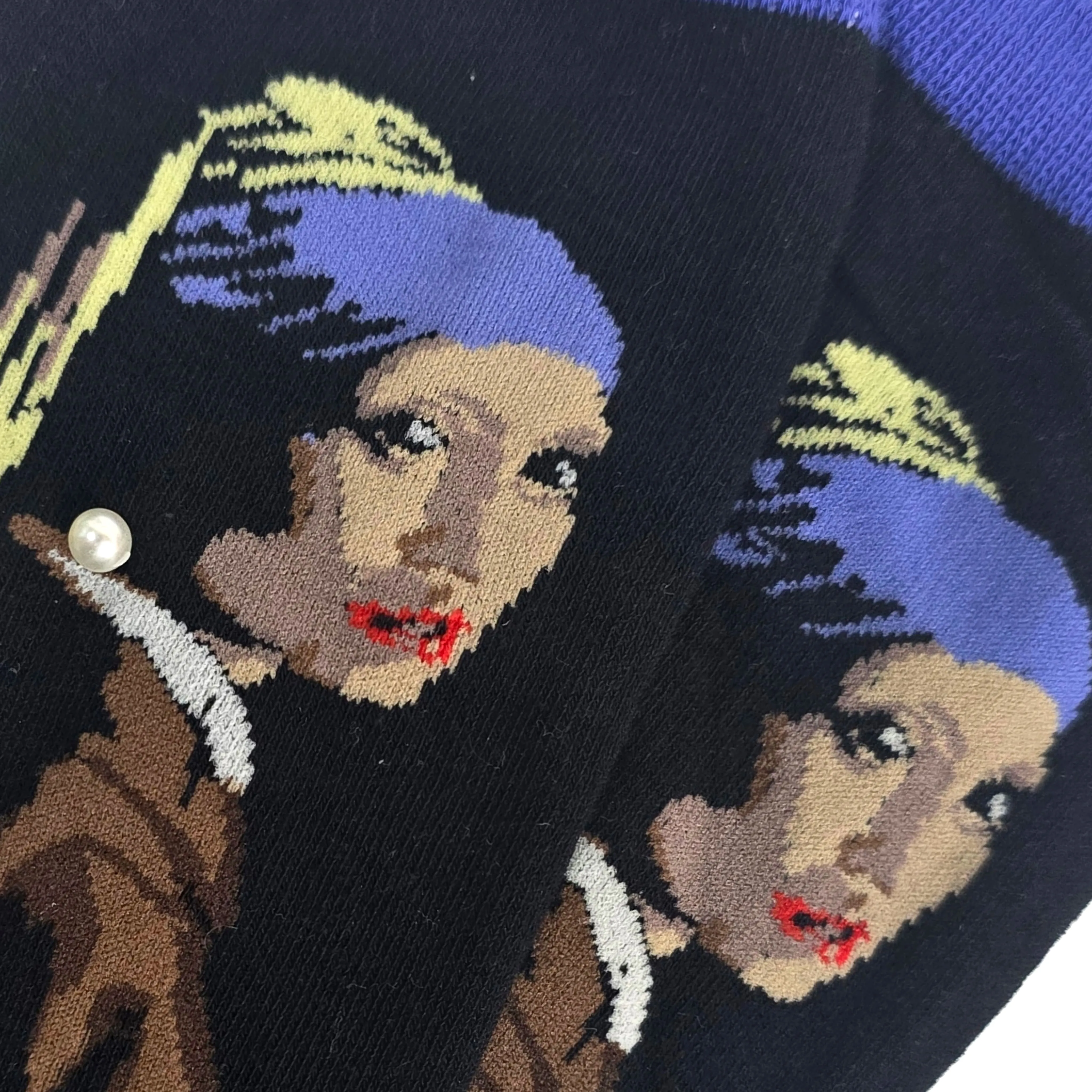 Famous Art Socks - Girl with a Pearl Earring (with bead/pearl)